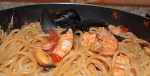 Lo Spaghettone alla Chitarra Morelli con Sugo di Mare